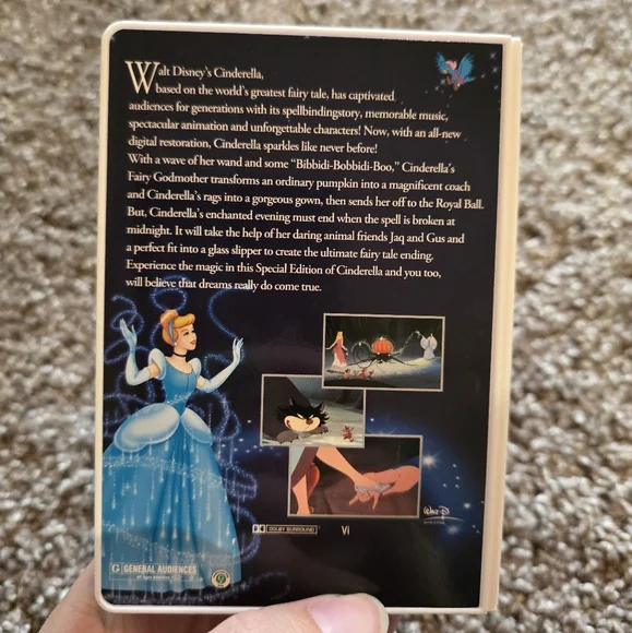 Disney Cinderella VHS Case Collectible Figurine Special Edition - Picture 3 of 3